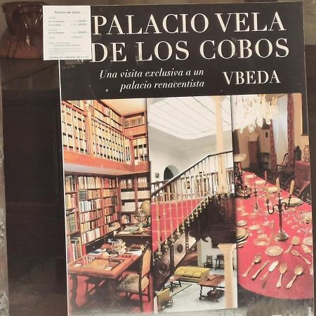 Apartamentos Tres Llaves Palacio De Vela De Los Cobos Úbeda Exterior foto