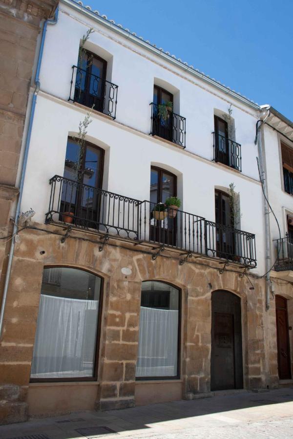 Apartamentos Tres Llaves Palacio De Vela De Los Cobos Úbeda Exterior foto